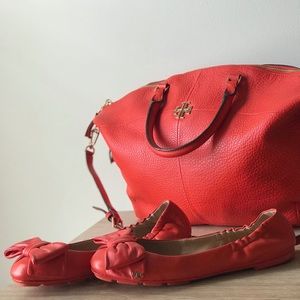 Tory Burch Ivy Slouchy Samba Red tote & flats